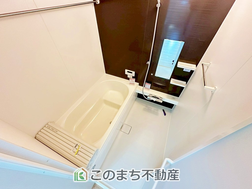 リガーレ塩谷郡高根沢町24期の浴室|"ゆったり１坪バスには換気・乾燥・暖房機能付き！！
大人も足を伸ばせるゆったり浴槽！！
ご家族皆さんで入っても、一人でゆっくり入っても一日の疲れを癒してくれるお風呂です！！"
