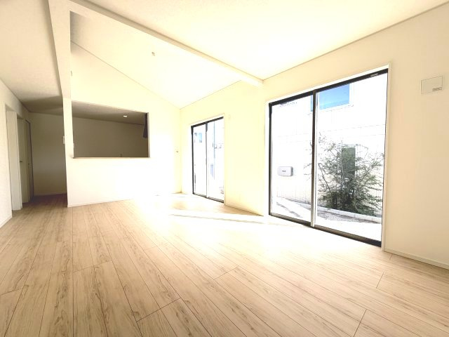 クレイドルガーデン前橋市稲荷新田町第３　１号棟（平屋）のキッチン|【イメージ画像】人気のカウンターキッチン採用です☆
コンロも３口ご用意しています！調理スペースも広くストレスなくお料理できます。
浄水器つきなので美味しいお水も飲めますよ♪