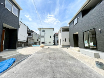 【前面道路含む現地写真】 | 高槻市唐崎中1丁目　新築戸建