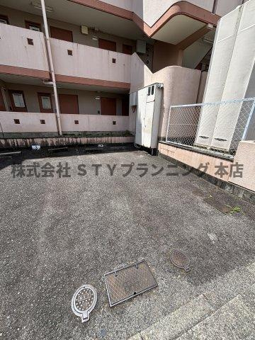 仲介手数料0円！ハイツかなれの駐車場