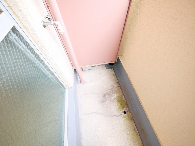 コーワマンションの設備|洗濯機置き場です