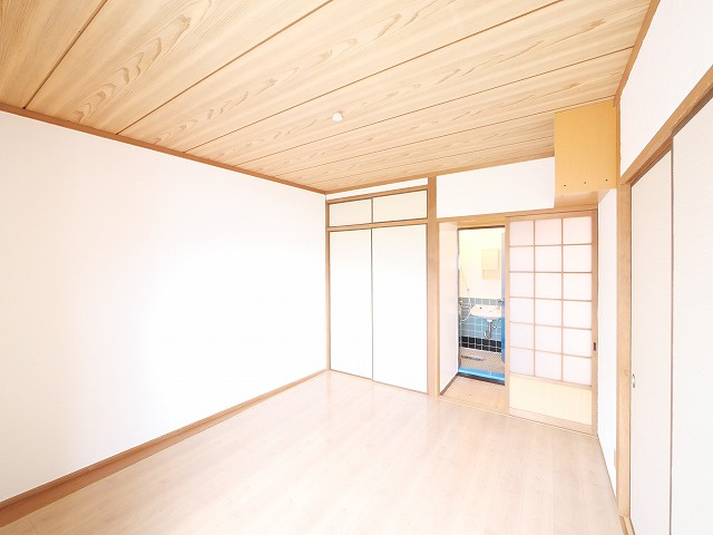 コーワマンションの洋室|使い勝手のいい洋室です