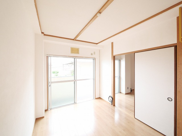 コーワマンションの洋室|洋室です
