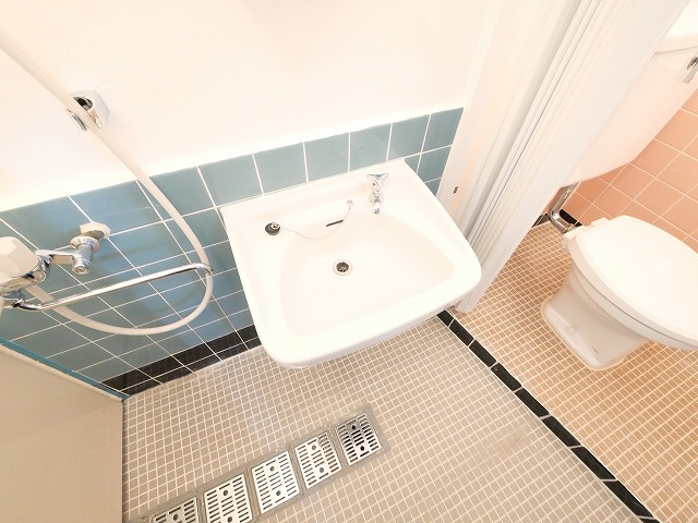 コーワマンションの設備|洗面台です