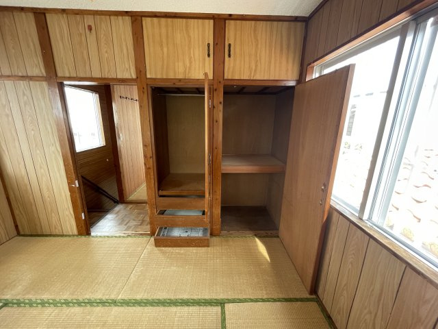 糸満中村貸家の収納