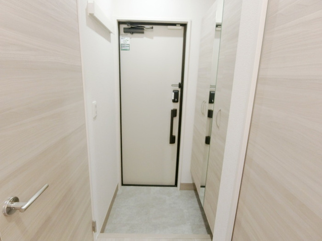 【玄関】Ｄ－ＲＯＯＭ六十人町B棟