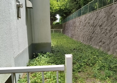 【庭】 | 東建座間ハイツ２ | 物件によっては、入居者が個人的に使用できる専用庭がついているものもあります。また、住宅の中にある土間の部分を庭と呼ぶこともあります。庭の用途は住む人によって変わり、それによってデザインもさまざまです。