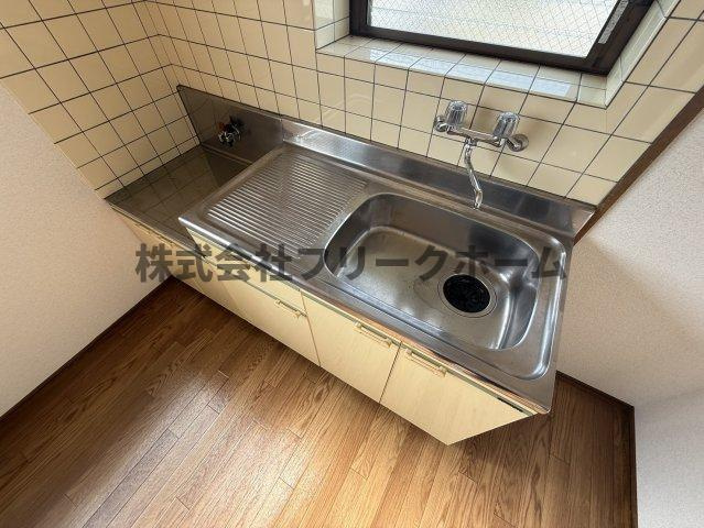 小金井市梶野町２丁目のアパートのキッチン