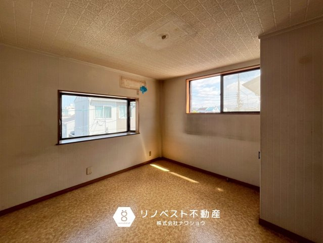 東大阪市横沼町2丁目の洋室|約7帖の洋室。
2面採光の、クローゼット付きです◎