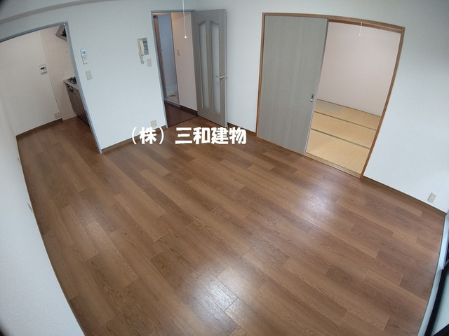 プラザ・サン・タナカ５号館の居間・リビング|同物件（別室）参考写真になります