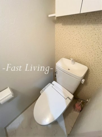 新宿区余丁町の賃貸マンションのトイレ