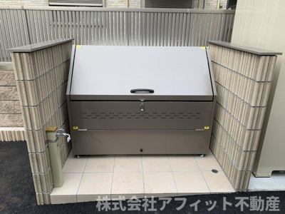 【その他】 | PROUD | 敷地内ゴミ置場