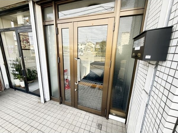 メゾン引山の外観