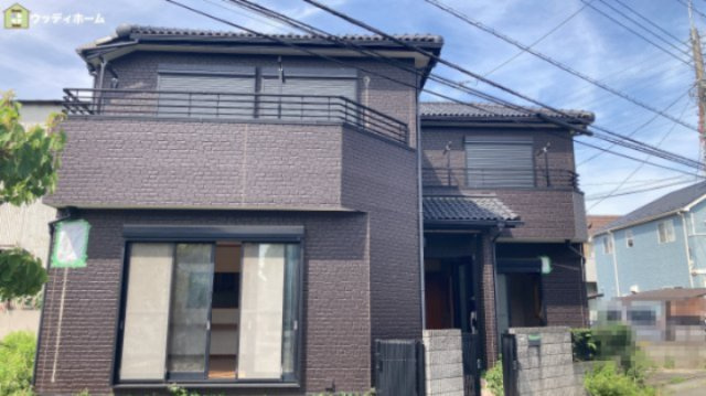越谷市下間久里　中古一戸建ての外観