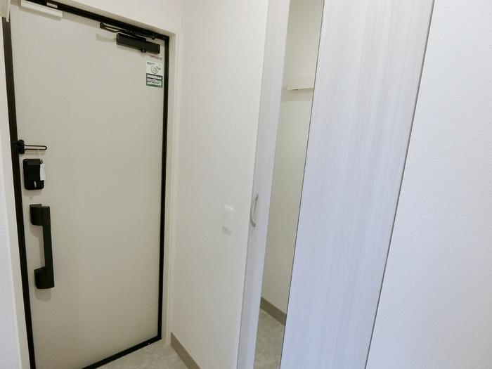 【玄関】Ｄ－ＲＯＯＭ六十人町B棟 