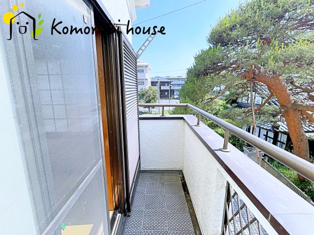 さいたま市北区日進町　2丁目　中古一戸建てのバルコニー|外からの目が気にならないバルコニーで洗濯物が干せます
