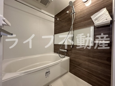 スプランディッド玉造の浴室