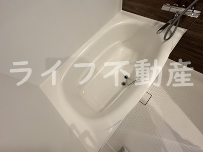 スプランディッド玉造の浴室
