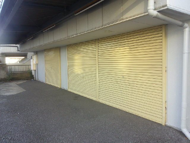 千葉市中央区都町８丁目の倉庫