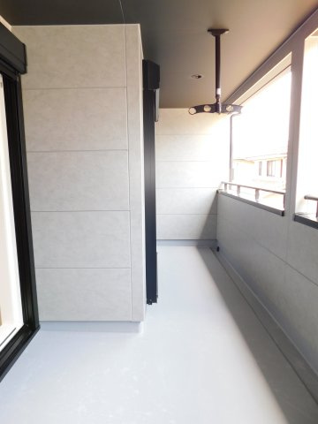 名古屋市西区清里町の新築一戸建のバルコニー|◇バルコニー◇　　急な天候の変化でも安心な広いインナーバルコニー♪