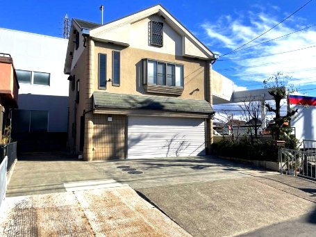 五領町貸事務所の外観