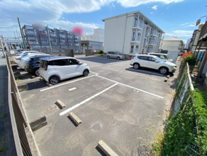 【駐車場】