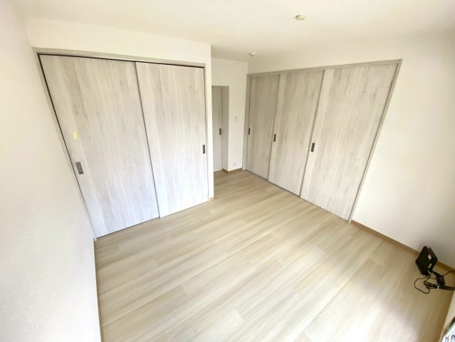 【寝室】
