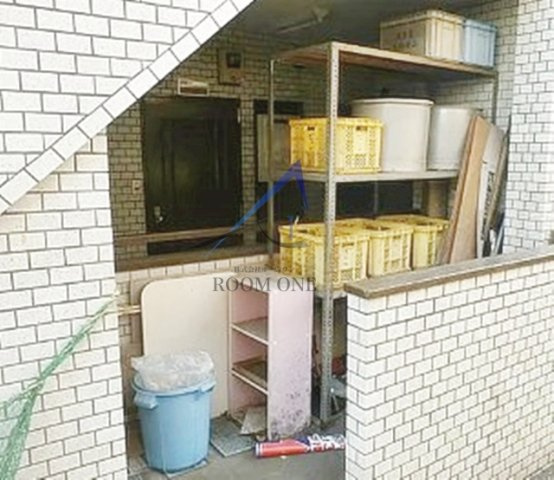 ローヤル上鷺のその他共用部分|敷地内ごみ置き場です。