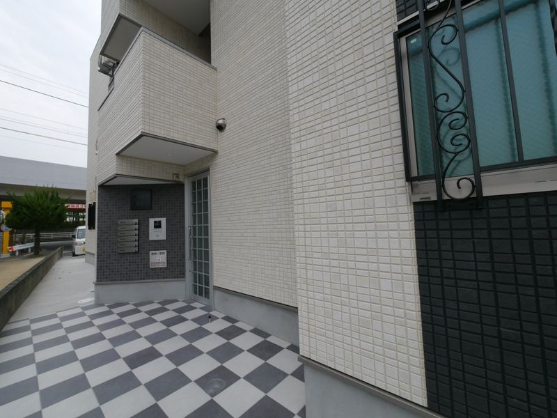カトレア姪浜Ⅲのエントランス