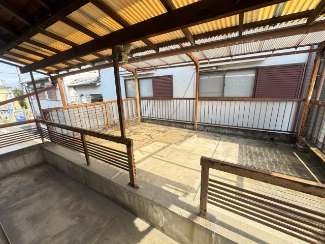 堺市西区山田1-1196−４のバルコニー