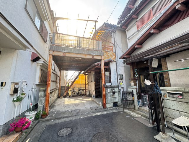 堺市西区山田1-1196−４の外観