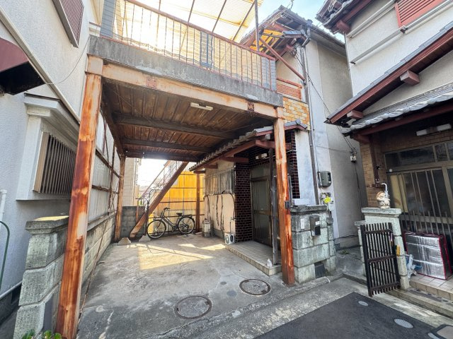 堺市西区山田1-1196−４の外観