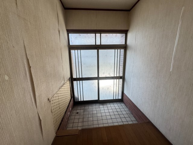 堺市西区山田1-1196−４の玄関