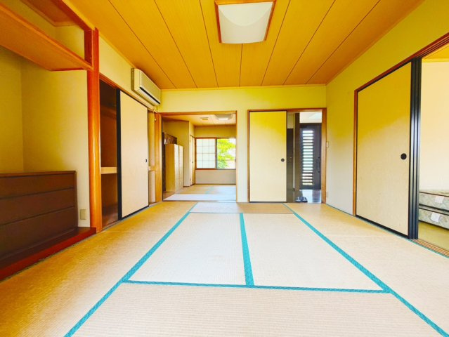 敷地180坪超！ミサワの中古住宅♪の和室