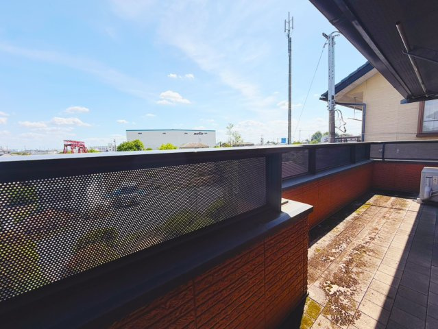 敷地180坪超！ミサワの中古住宅♪のバルコニー