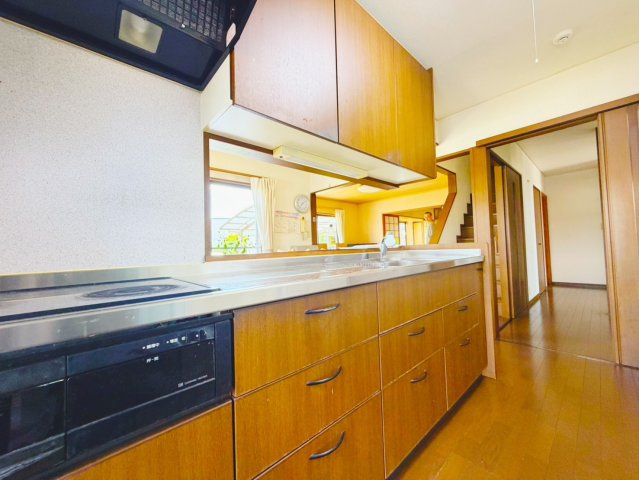 敷地180坪超！ミサワの中古住宅♪のキッチン