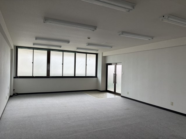 【居間・リビング】 | LQビル