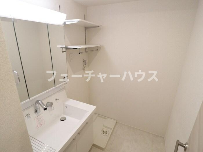 レーヴ・ウェル笠原Ｄｅｕｘの洗面所