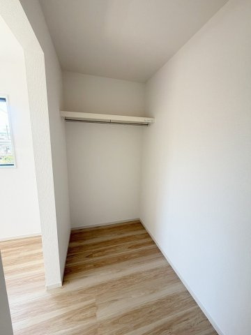 三郷市新和3丁目　新築戸建の収納|季節物の大物家電の収納にも便利なウォークインクローゼット付
