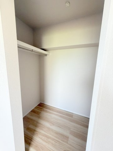 三郷市新和3丁目　新築戸建の収納|たっぷり収納できるWIC