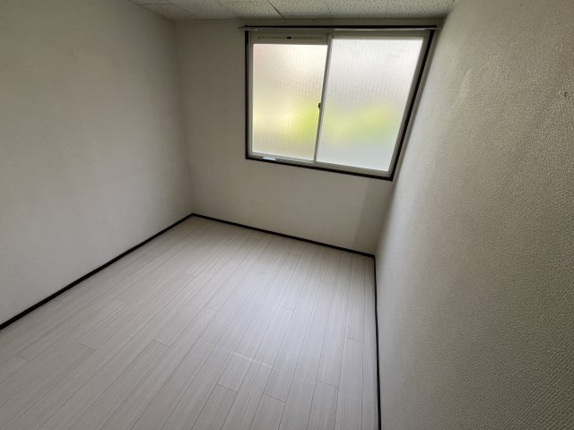 メゾン春日部の寝室|個人の部屋や寝室として使える洋室です