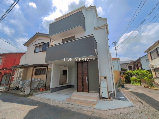 草加市両新田東町 新築分譲住宅の外観