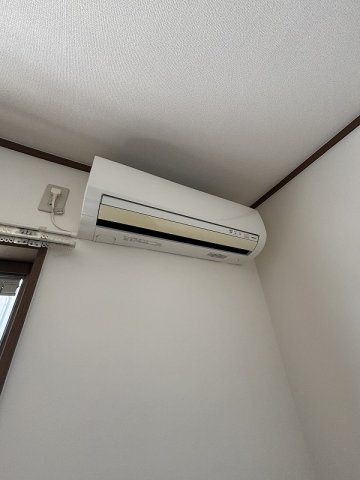 洋室６帖にはエアコン付きです♪