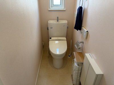 【トイレ】 | 佐久市新子田伊勢林中古住宅 | ２階