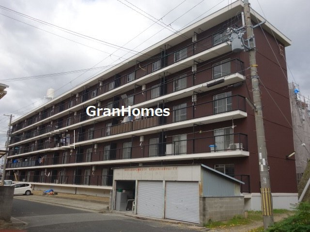 高津橋農住団地A棟