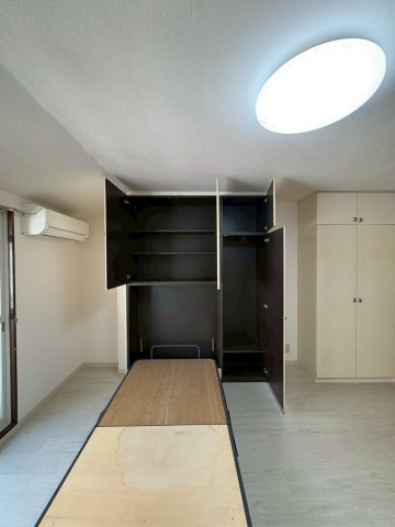 長瀬駅前マンションの収納|収納ベッド付き！