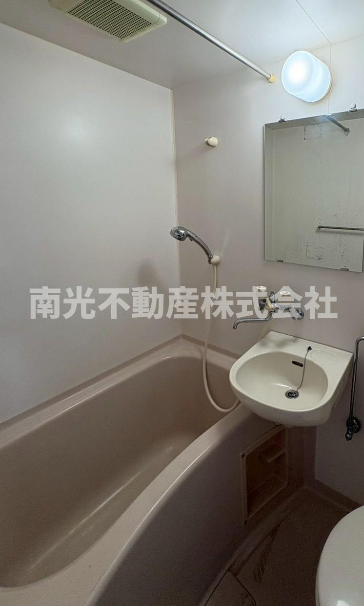 長瀬駅前マンションの洗面所
