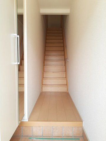 メゾン　ド　ペルールの玄関|ゆったりとした玄関です