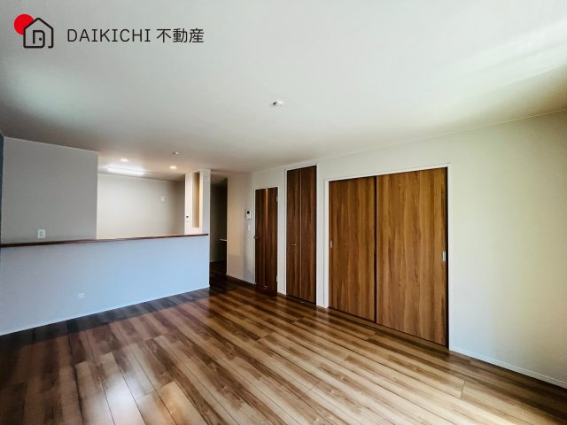 【居間・リビング】 | 川越市寺尾2期　中古戸建
