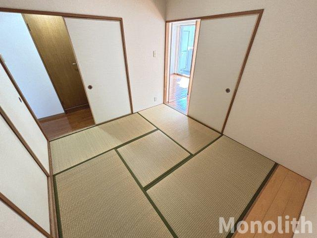 リヴェールド和泉の和室